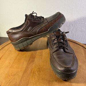 Ecco Track Gore-Tex Brown Men Size EU‎ 43 US 9 Low Outdoor Shoes Hike Trail T.PU